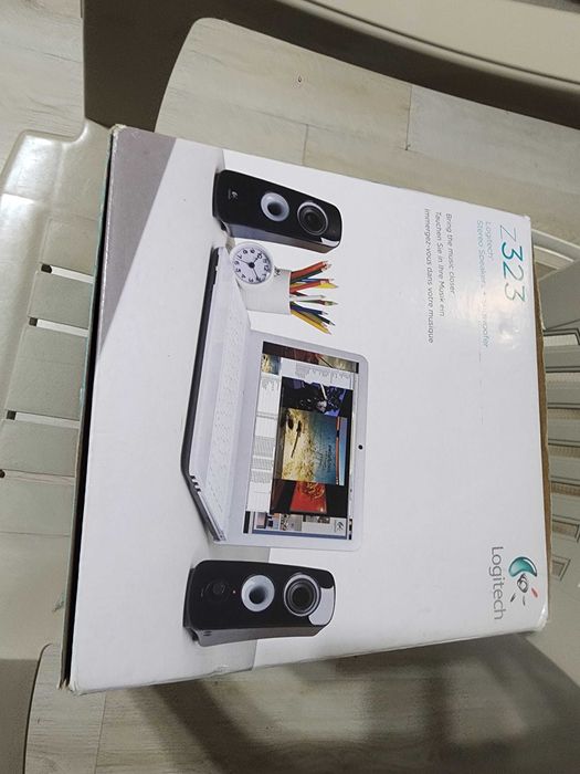Logitech stereo speakers Z323