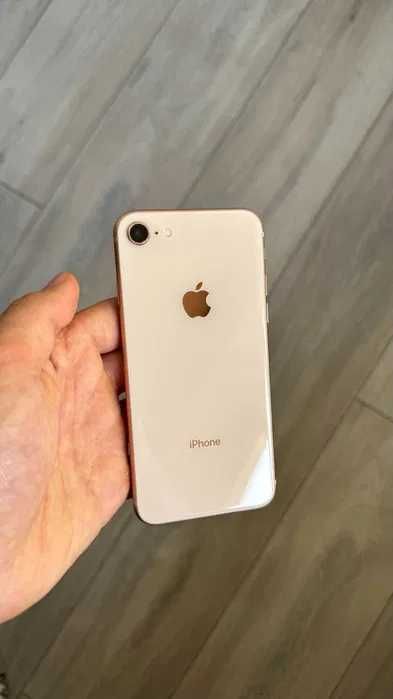 Продам iPhone 8 64gb