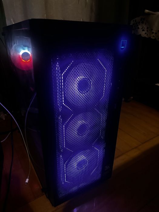 Vand/Schimb Pc gaming ryzen 7-5800x rtx 3060 ti 32gb