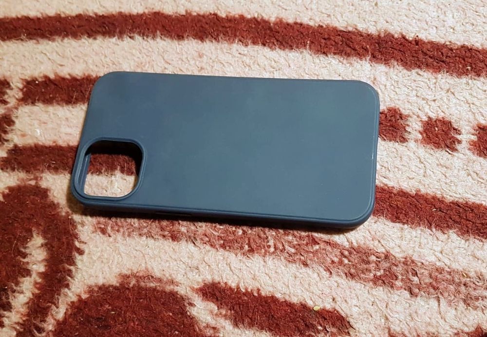 huse de   iPhone 11 și iPhone 13