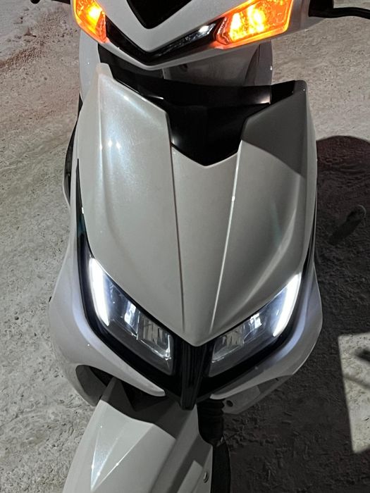 Продам скутер м8 125сс