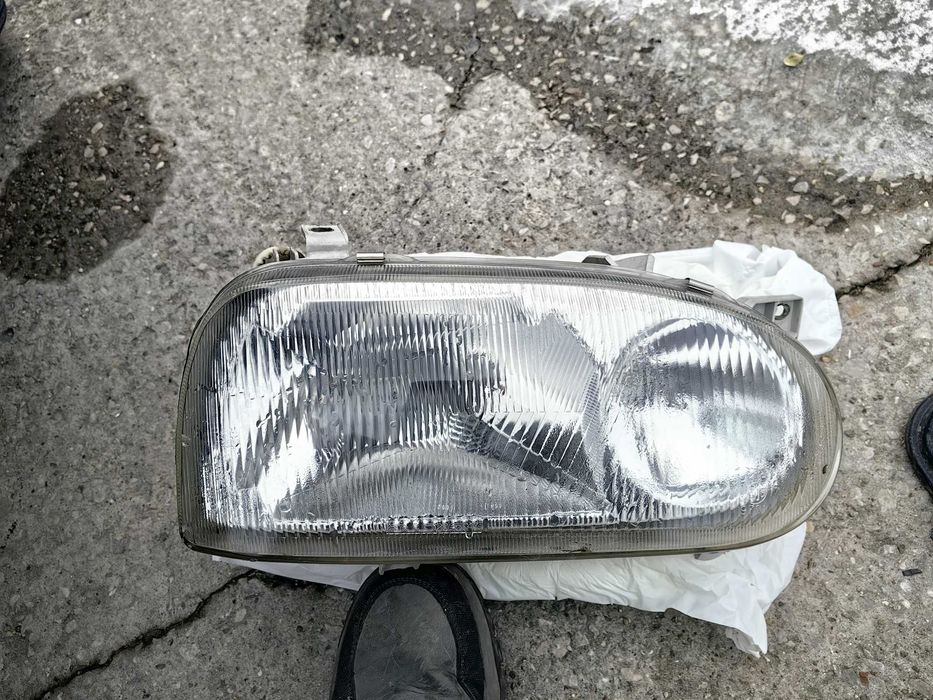 Фарове голф 3 за части или да се оправят!