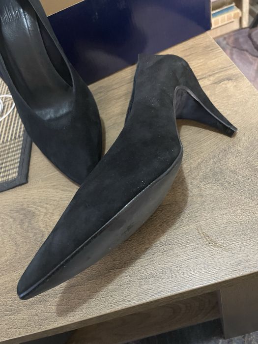 Дамски велурени обувки