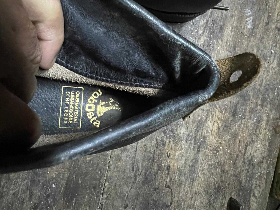 Vand bocanci lucru noi perioada comunista cu bombeu metalic.