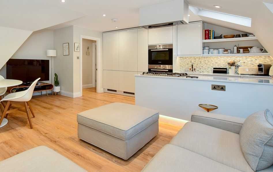 Дава се под наем Тристаен апартамент в Пловдив, Гагарин - 88 кв.м за 387.6 € - Снимка #7