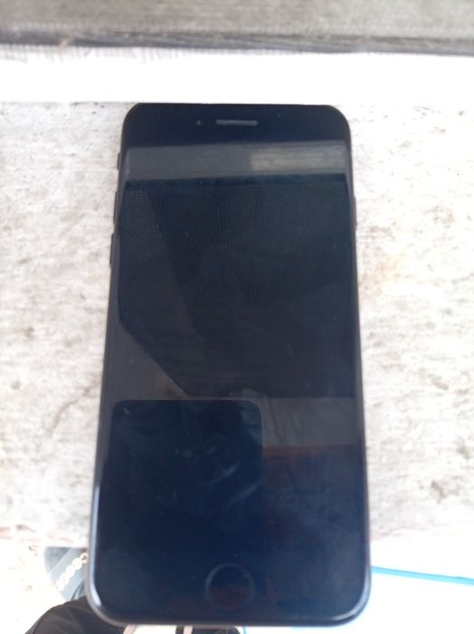 iPhone se 2020 capacitate maxima 80