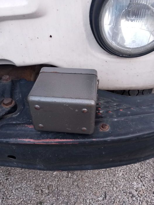 Металлическая шкатулка