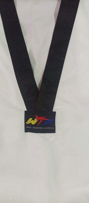 Продаётся кимоно.