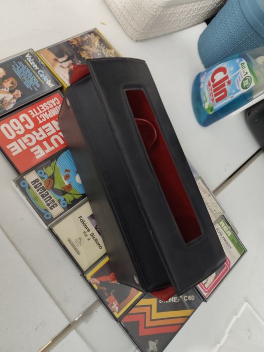 Casete audio originale vechi cu gentuta
