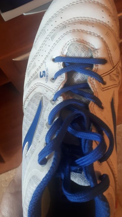 Продам бутсы  для футбола