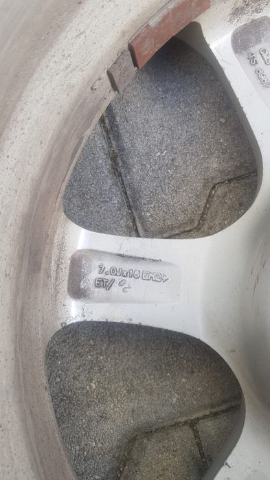 Jenti aluminiu R16 BMW cu cauciucuri de iarna