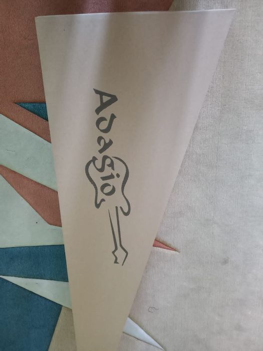 Продам гитару. Не использовалась