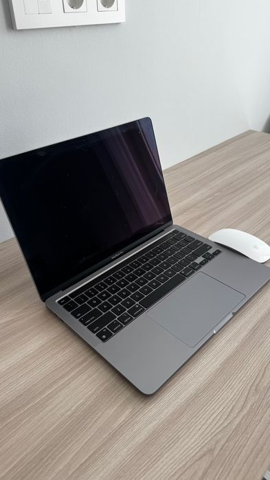 MacBook Pro M2, 2022