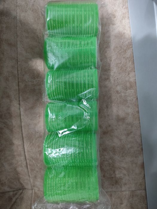 Парикмахерские принадлежности