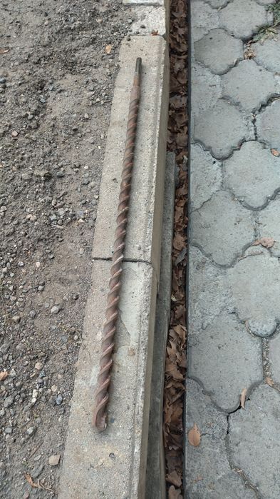 Продам бур на 30