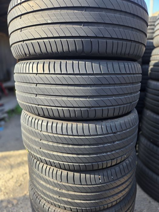 4бр. 215 45 17 Michelin летни.