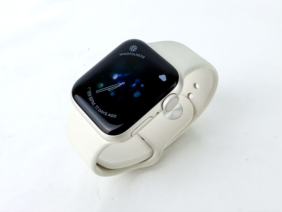Apple Watch SE Gen 2 40mm GPS Starlight 100% Батерия! Гаранция