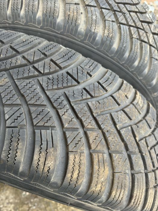 Зимни гуми  215 65 16Hankook