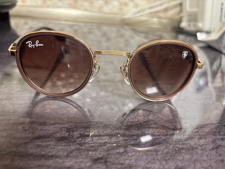 Ochelari Ray Ban Ferrari noi