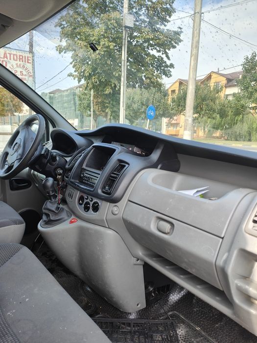 Opel Vivaro Renault Trafic