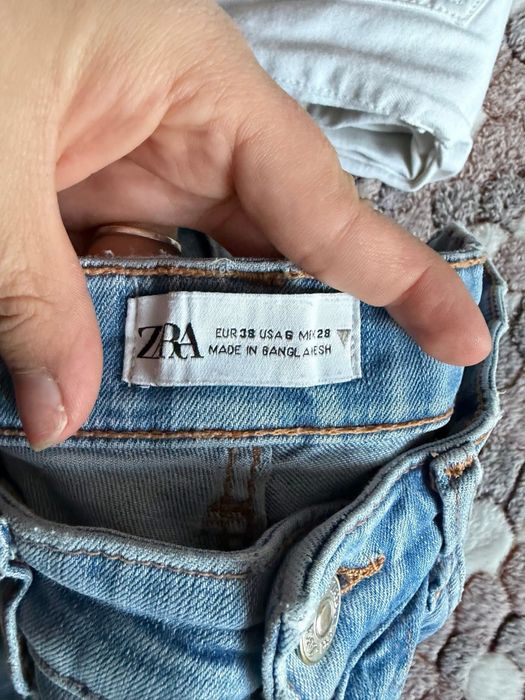 Маркови дънки в отлично състояние.