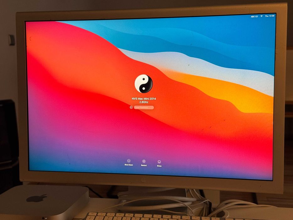 Apple Cinema Display HD 23" инча