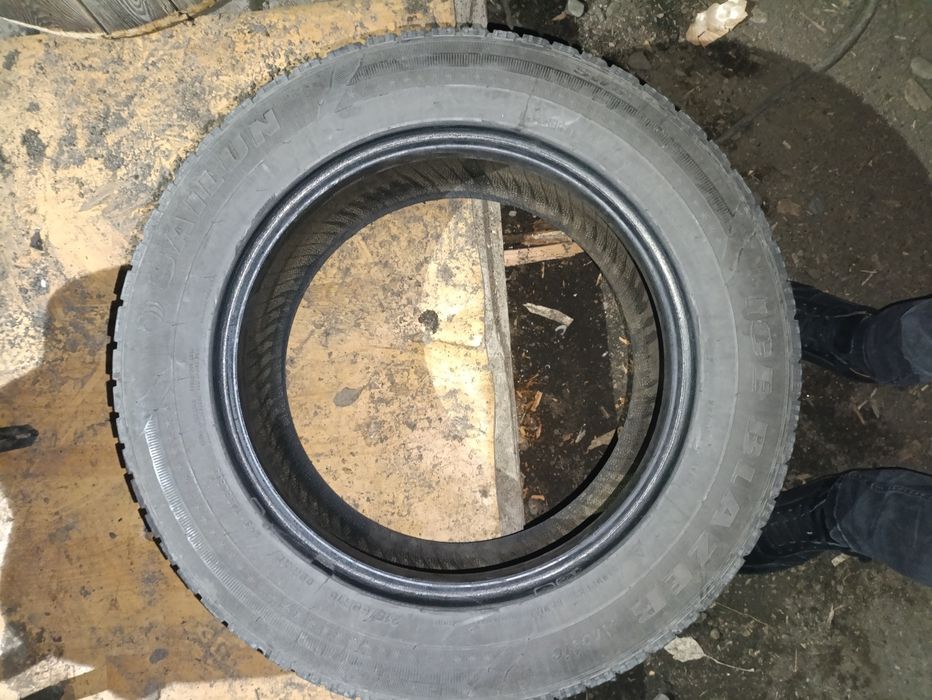 Шины зимние Б/у на 16