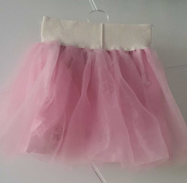 Детска ту-ту пола размер 98-104 см.