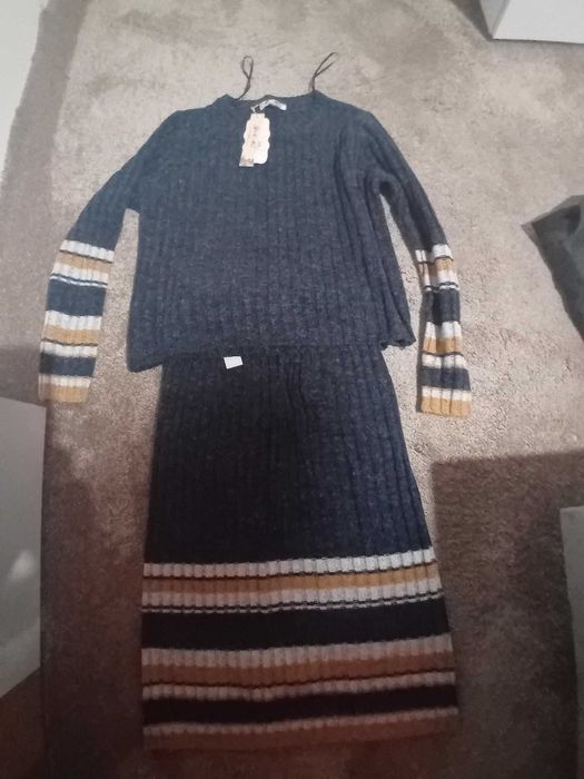 Дамски коплект нов пола и блуза 2 бр