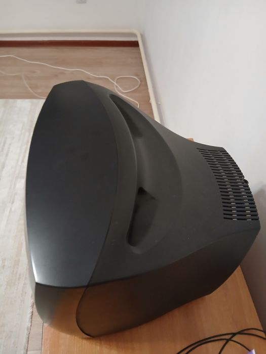 Продаётся телевизор Philips (оригинал, бренд Нидерланды)