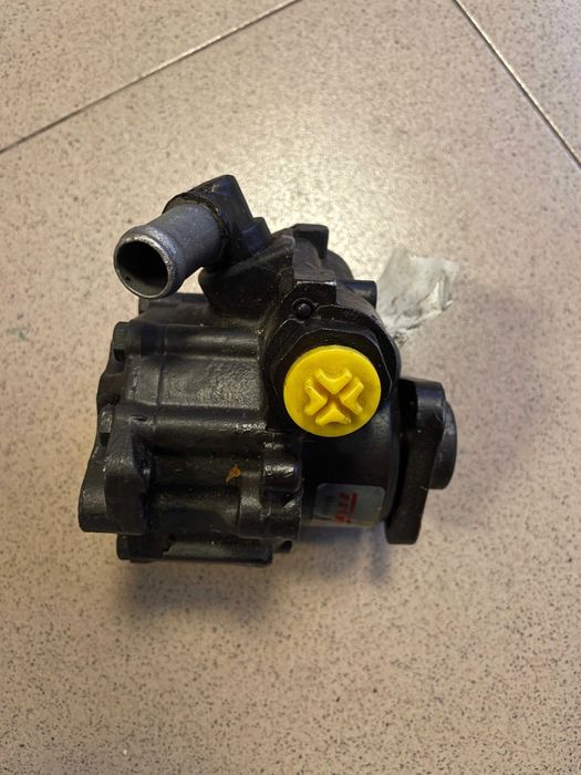 Pompa servo Noua TRW, Audi a4,a5, Skoda Superb, VW Passat b5.5