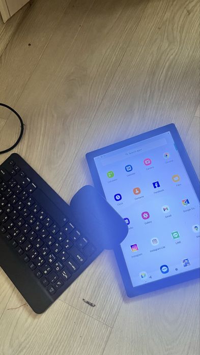 Продается планшет в отличном форме.Было использовано 2 месяца.