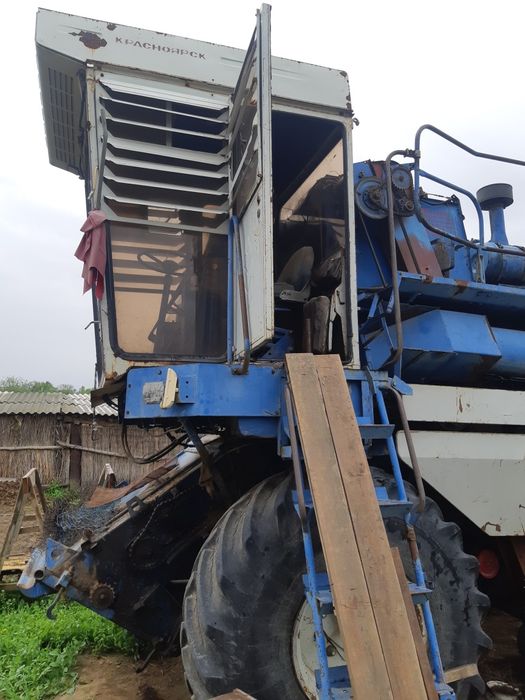 Комбайн енисей -1200