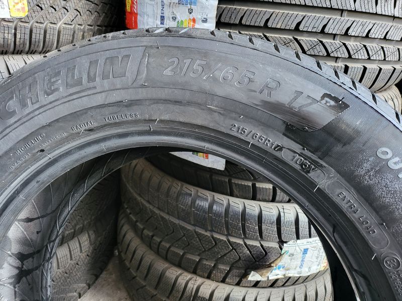215/65/17 MICHELIN 4бр