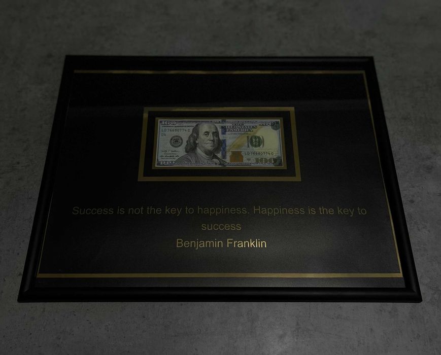 Доллар в рамке (Dollar in a frame)