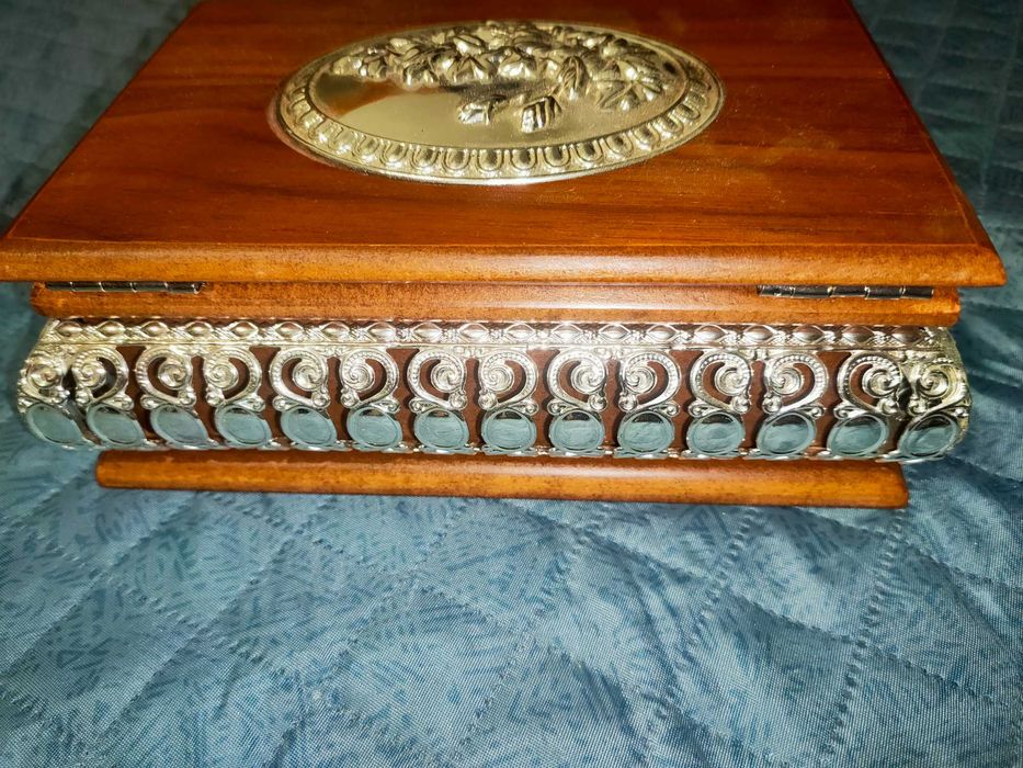 Cutie de bijuterii argint