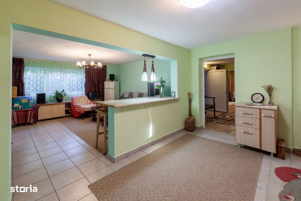 Casa vintage in Com. Uliesti, Dambovita  cu  livada generoasa si anexa