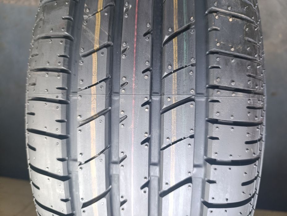 O anvelopă de vara 235 60 17 Bridgestone