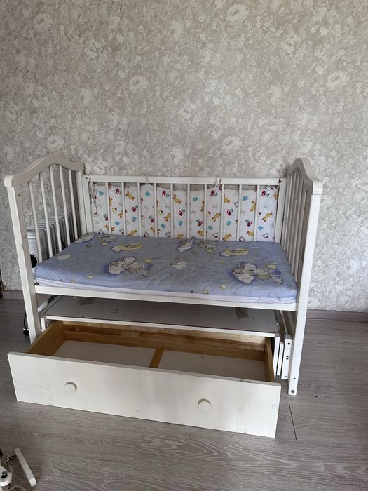 Детская кроватка (елка в подарок)
