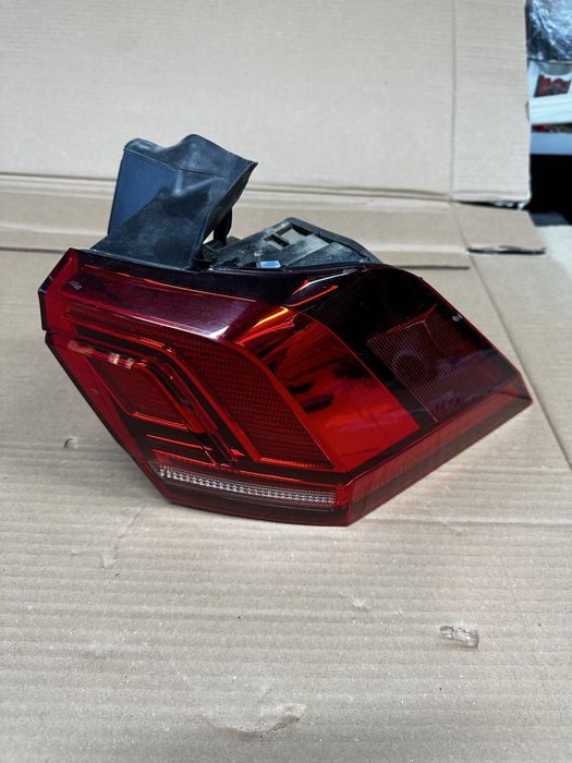 Stop dreapta vw tiguan 2.
