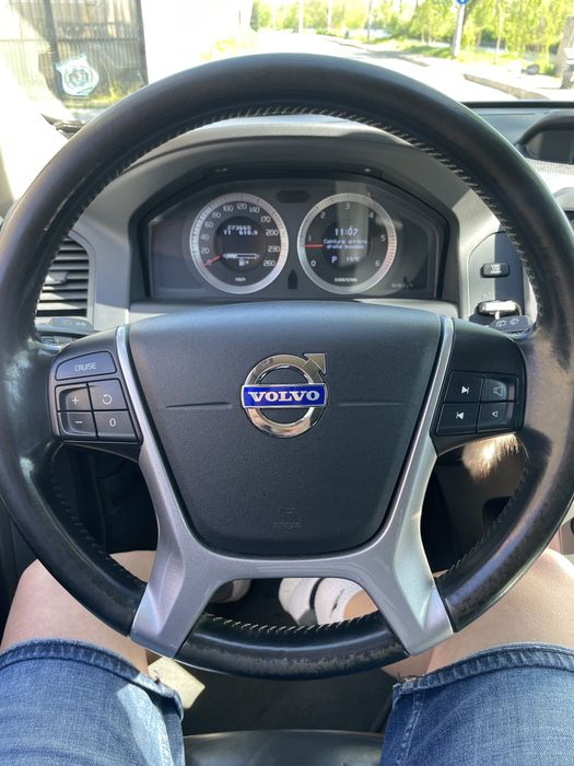 Volvo xc 60 2.4 D5 automat 4/4