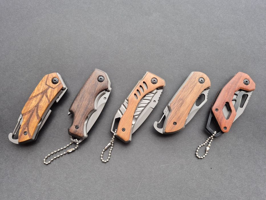 Сгъваеми джобни ножчета BUCK с дървена дръжка