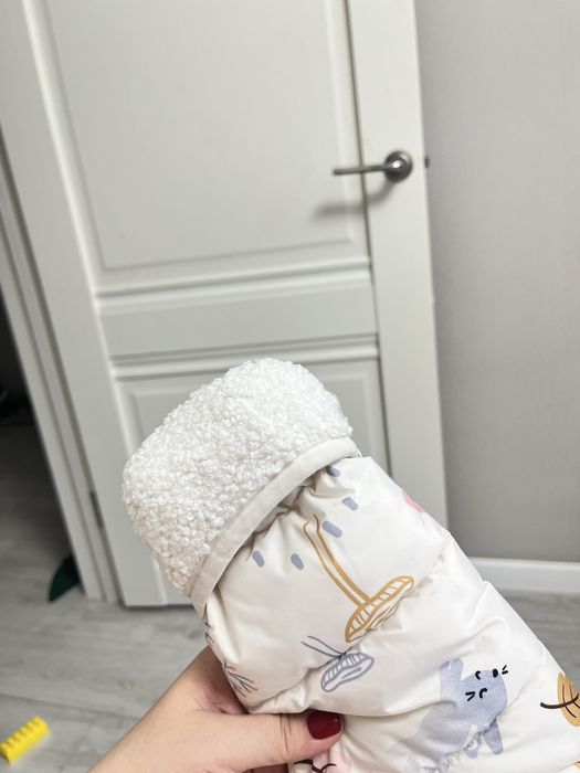 Зимний комбинезон для малыша