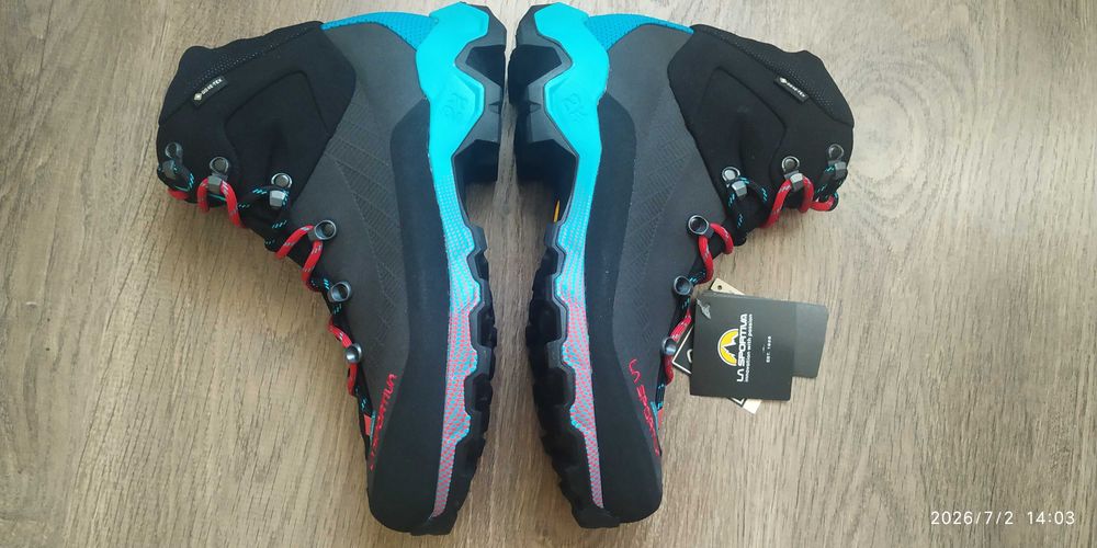 La Sportiva Aequilibrium Trek W Gtx