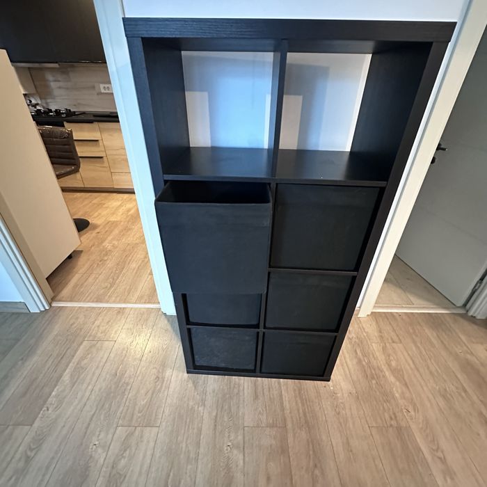 IKEA KALLAX negru-maro – etajeră 8 compartimente + 6 cutii