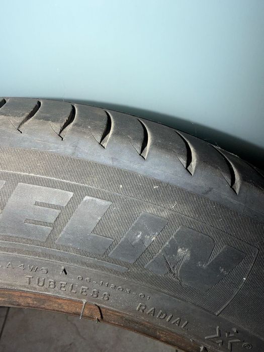 2 anvelope de vara Michelin R16 205/55