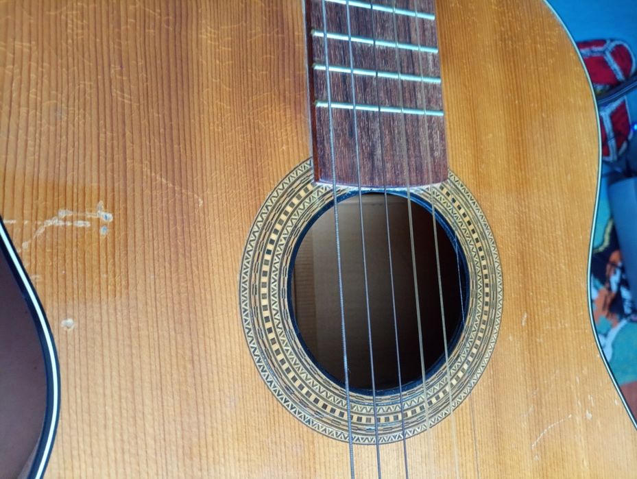 Chitara acustica