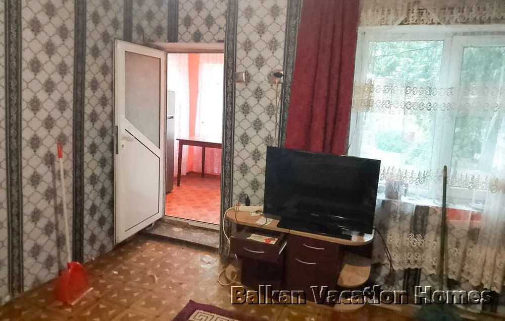 Евтина селска къща в Крушари в Североизточна България