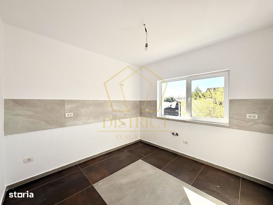 Duplex cu 4 camere, despărțite prin camera tehnica | Mosnita Noua