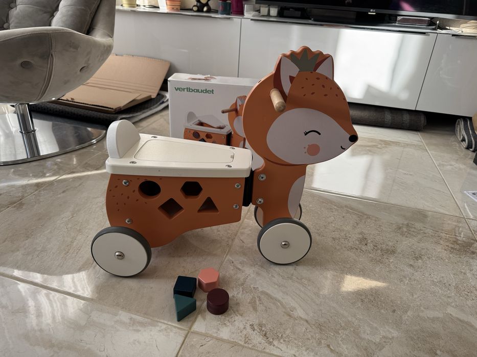 Триколка Vertbaudet fox ride-on